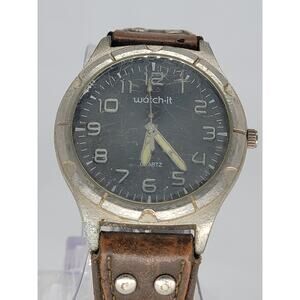 Vintage WatchIt Quartz Watch with Distressed Leather Strap